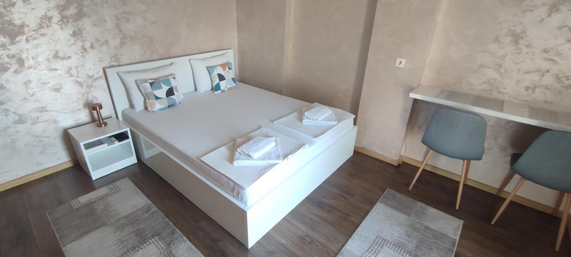 Menrat Apartment โนวีซาด ภายนอก รูปภาพ